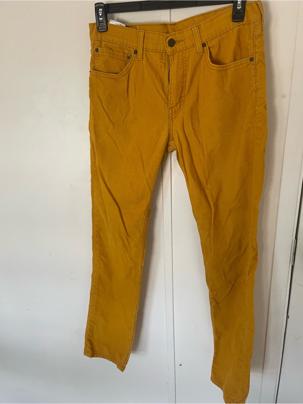 Levi's Skinny Jeans in Mustard Yellow - Picture 6 of 6